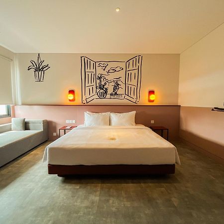 Kotta Go Hotel Tegal Exteriör bild