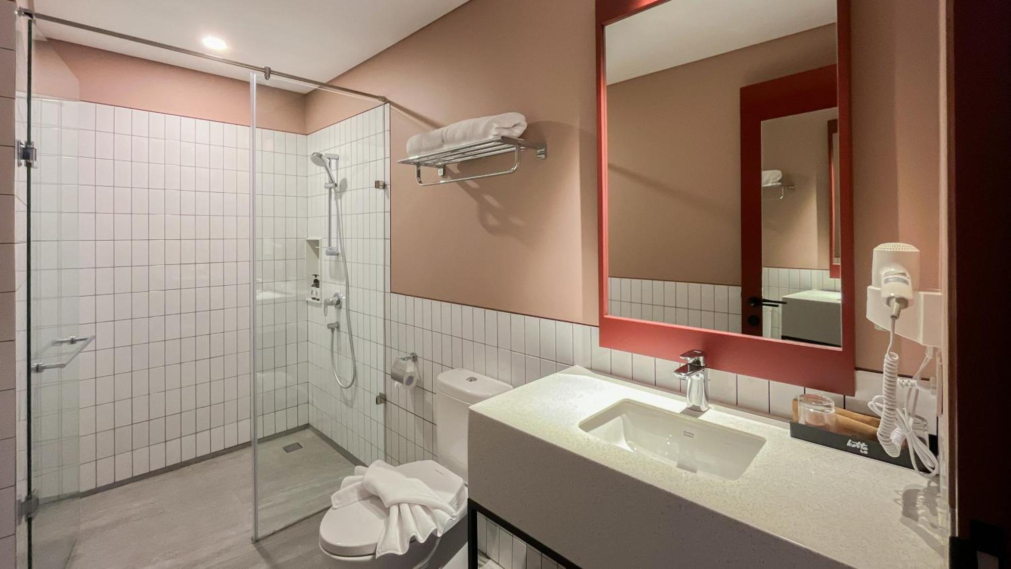 Kotta Go Hotel Tegal Exteriör bild